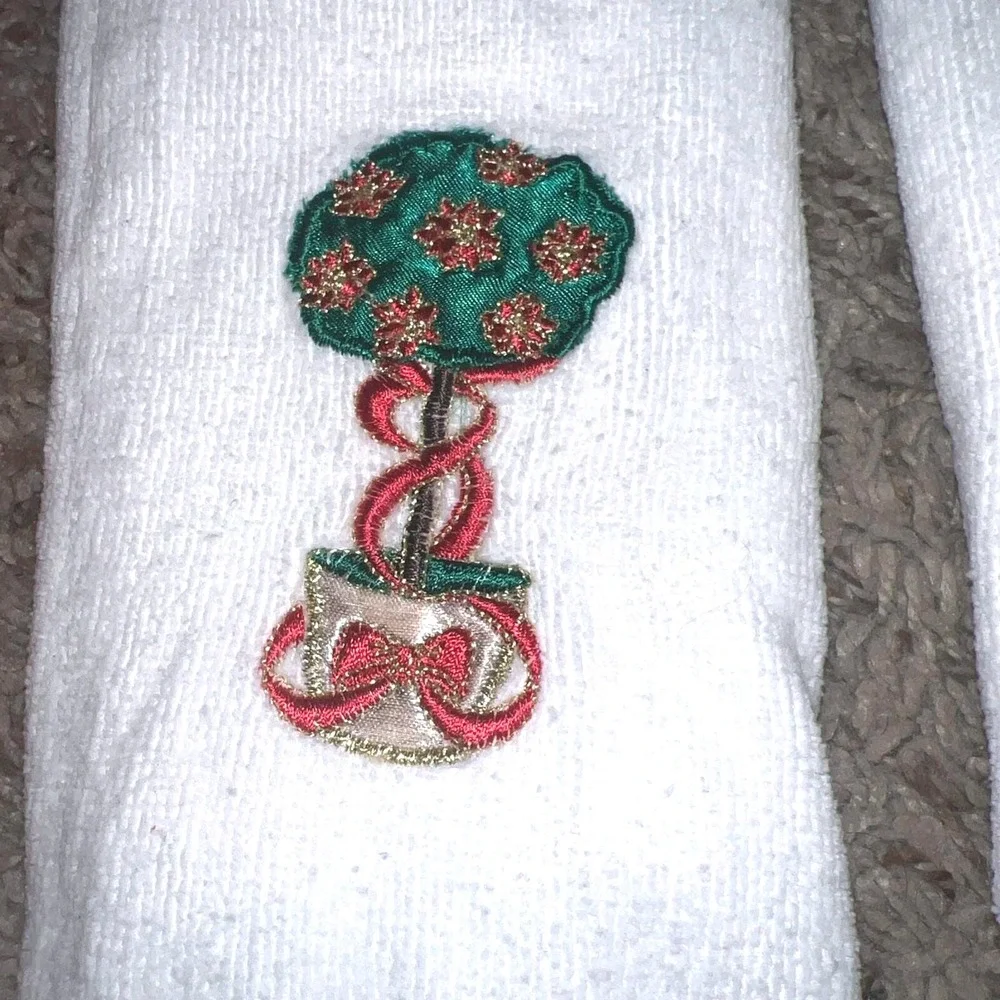 Lot‎ Of 6 Mickey Minnie Mouse Christmas Embroidered Vintage Fingertip Towels